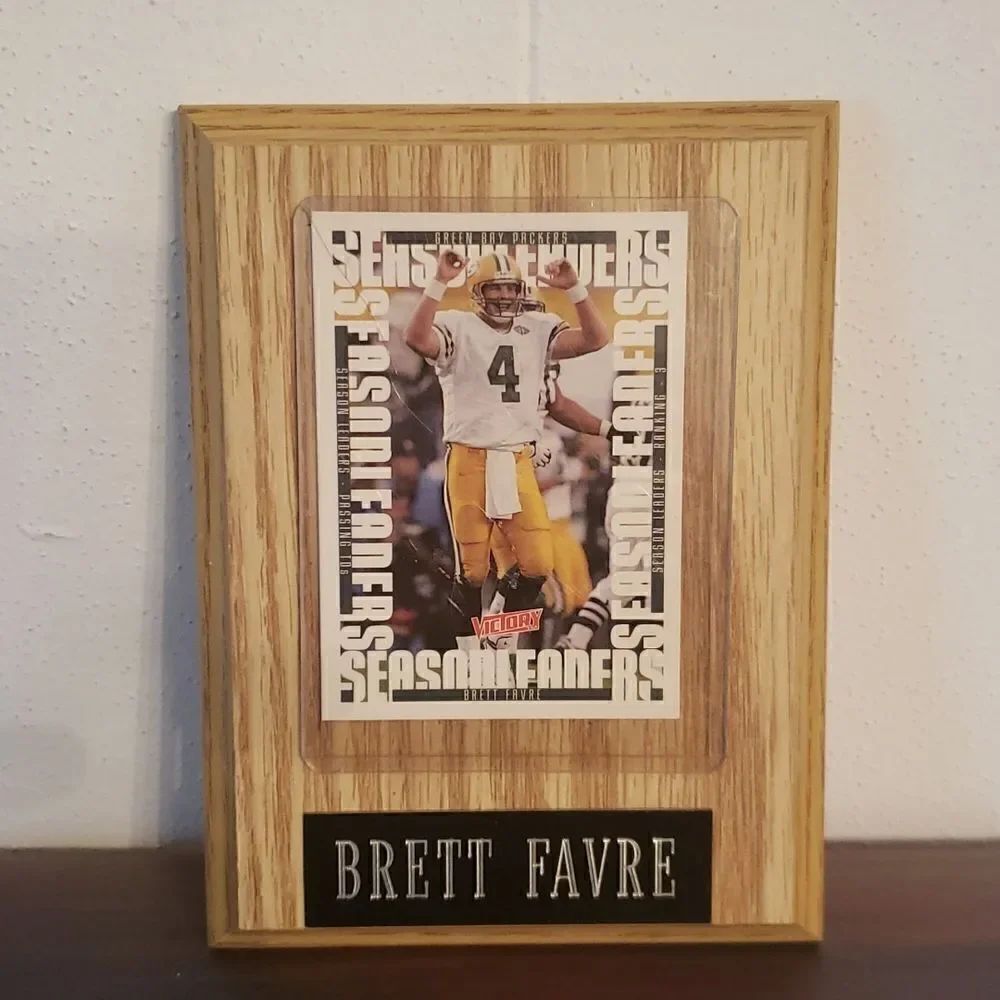1999 Upper Deck Mint Condition Brett Favre Football Card Mounted on Wood Plaque